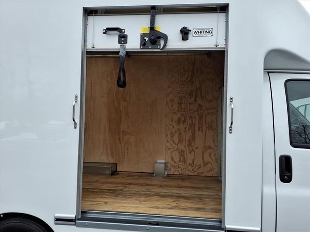 New 2025 GMC Savana 3500 w/ Power Convenience Package image 19