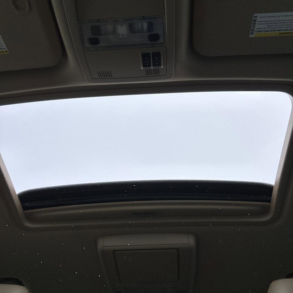 Used 2010 Chevrolet Avalanche LTZ image 10