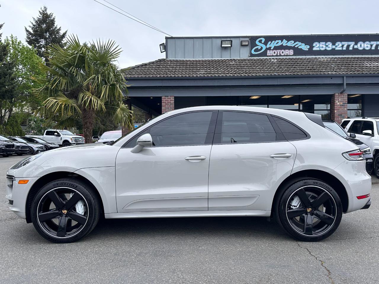 Used 2020 Porsche Macan Turbo AWD/4WD image 7