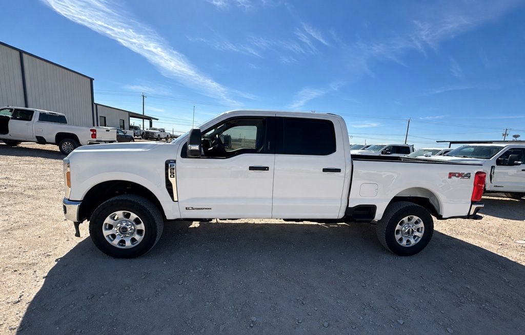 Used 2024 Ford F250 XLT w/ FX4 Off-Road Package AWD/4WD image 3