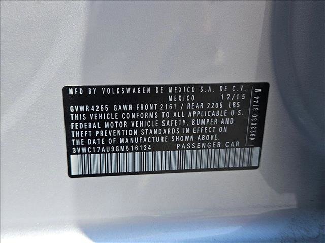 Used 2016 Volkswagen Golf S FWD image 22