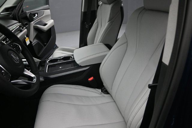 New 2026 Acura MDX w/ Technology Package FWD image 13
