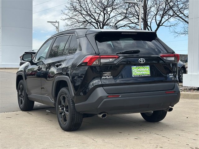 Used 2020 Toyota RAV4 XLE image 3