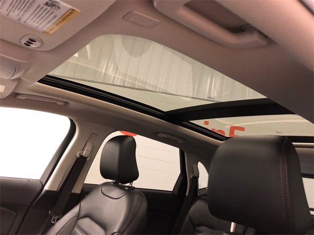 Used 2023 Ford Edge SEL w/ Convenience Package image 26