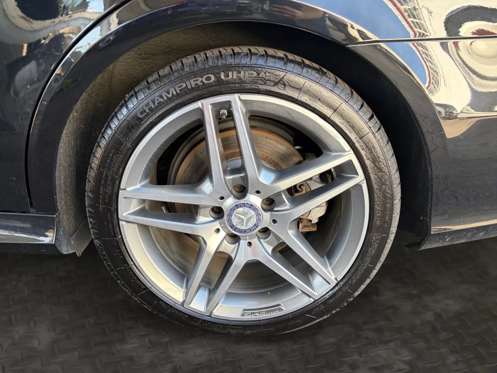Used 2014 Mercedes-Benz E 550 4MATIC Sedan image 42