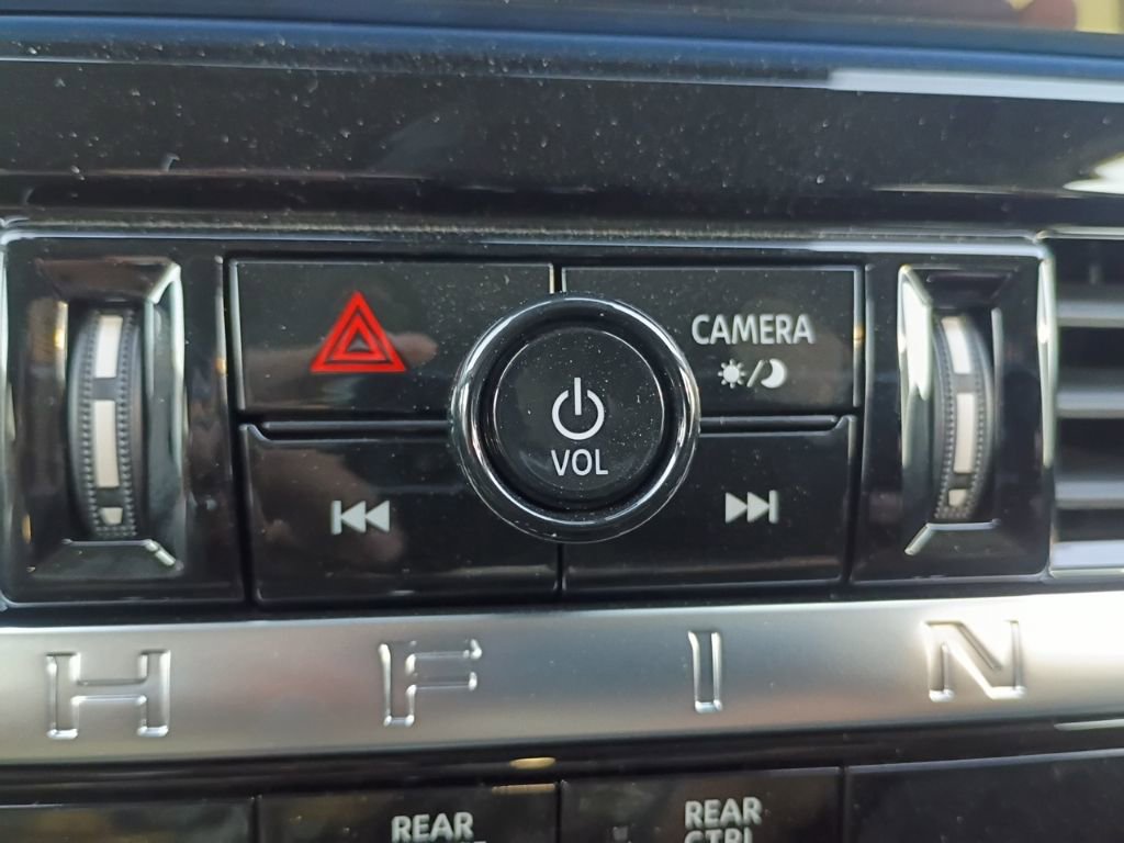 New 2026 Nissan Pathfinder SV image 17