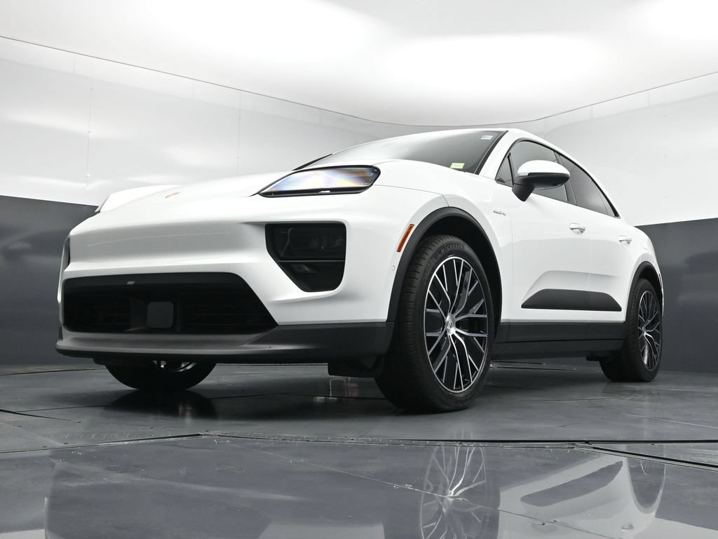 New 2026 Porsche Macan 4 Electric AWD/4WD image 20