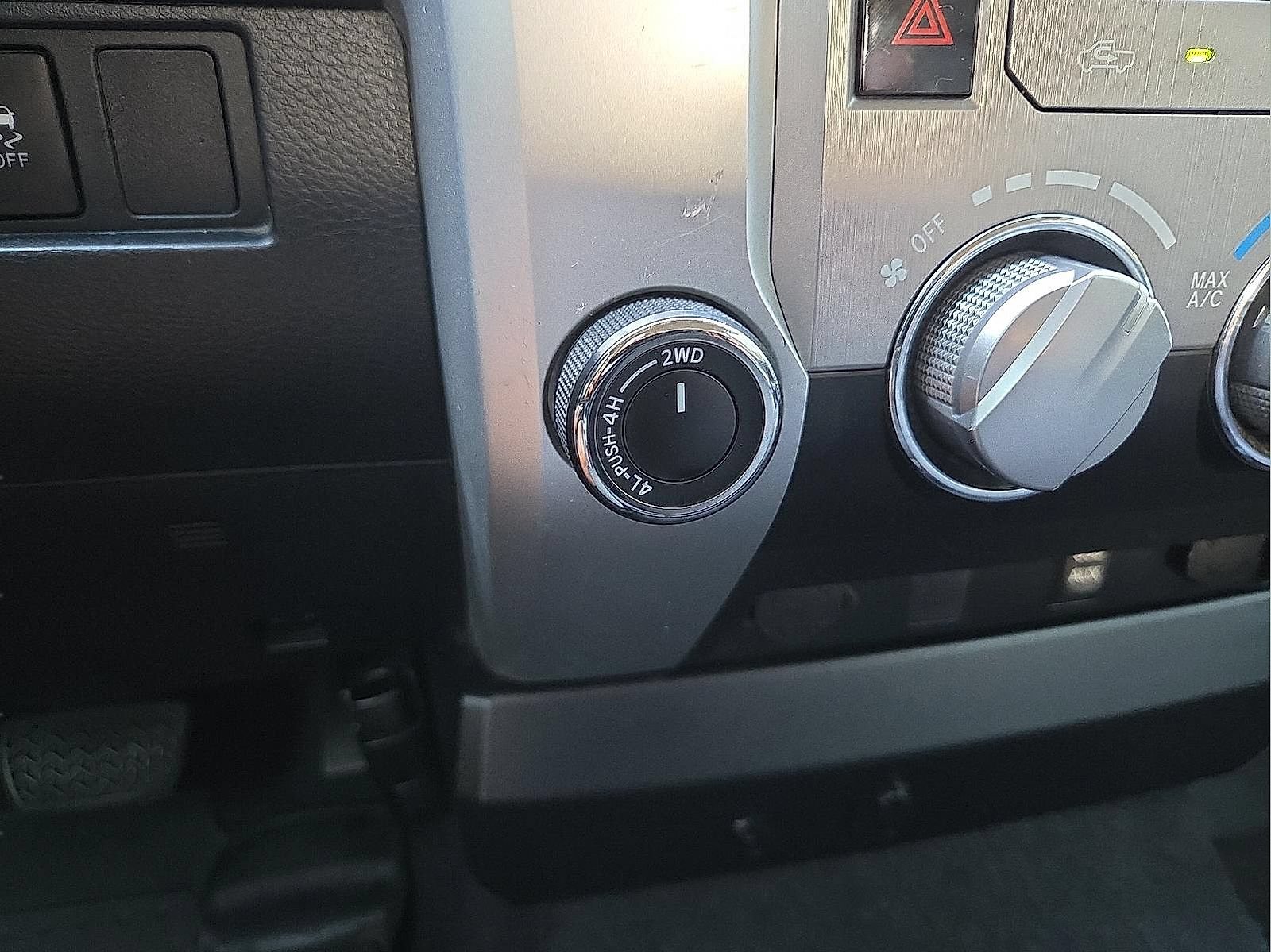 Used 2014 Toyota Tundra SR5 AWD/4WD image 20
