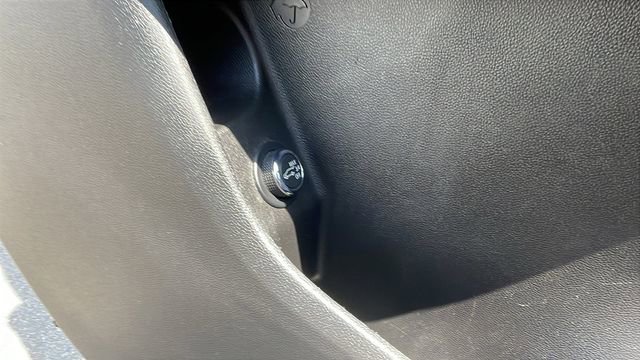 Used 2020 Cadillac XT4 Sport w/ Cold Weather Package image 28