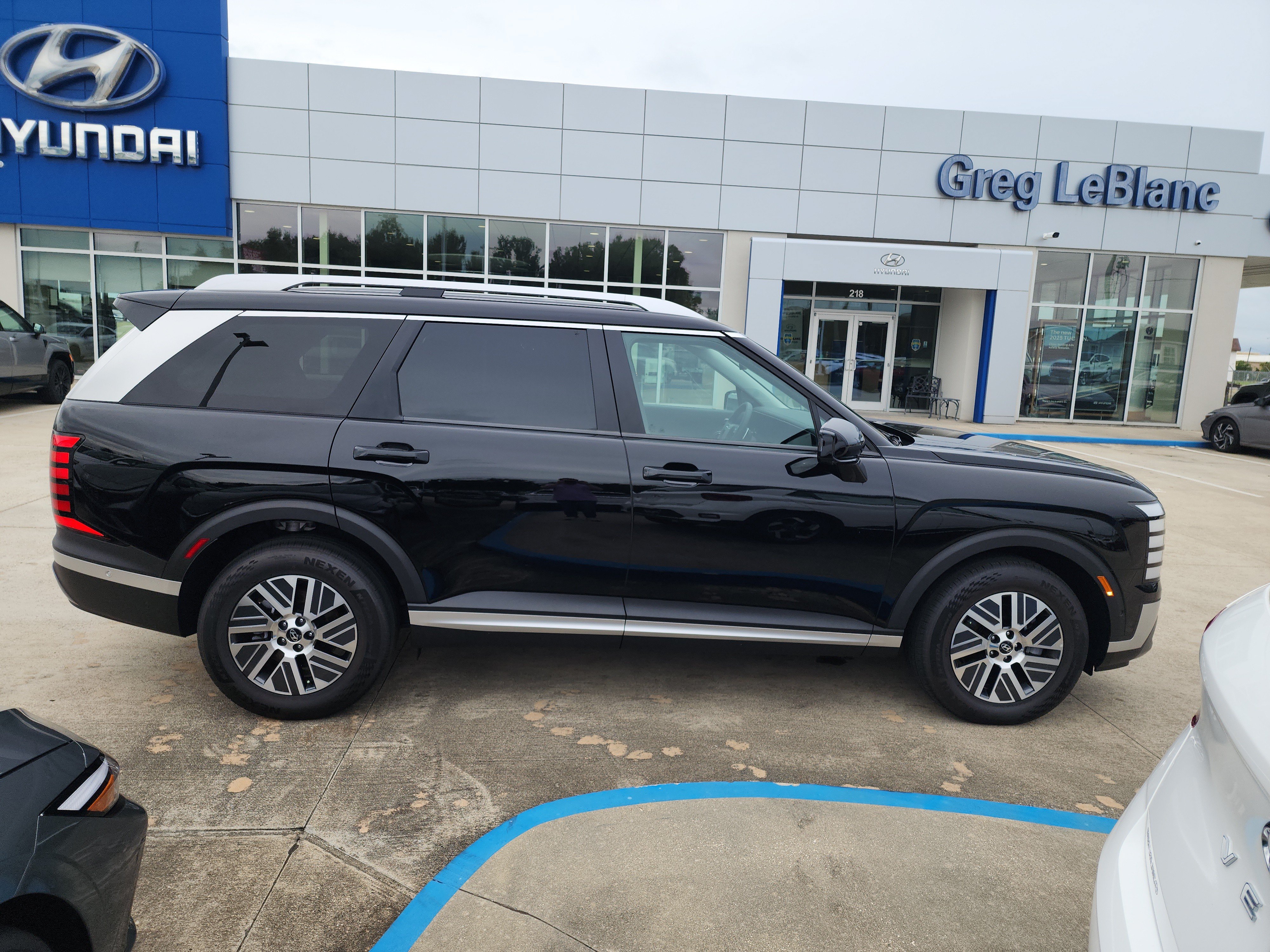 New 2026 Hyundai Palisade SEL Premium FWD image 8