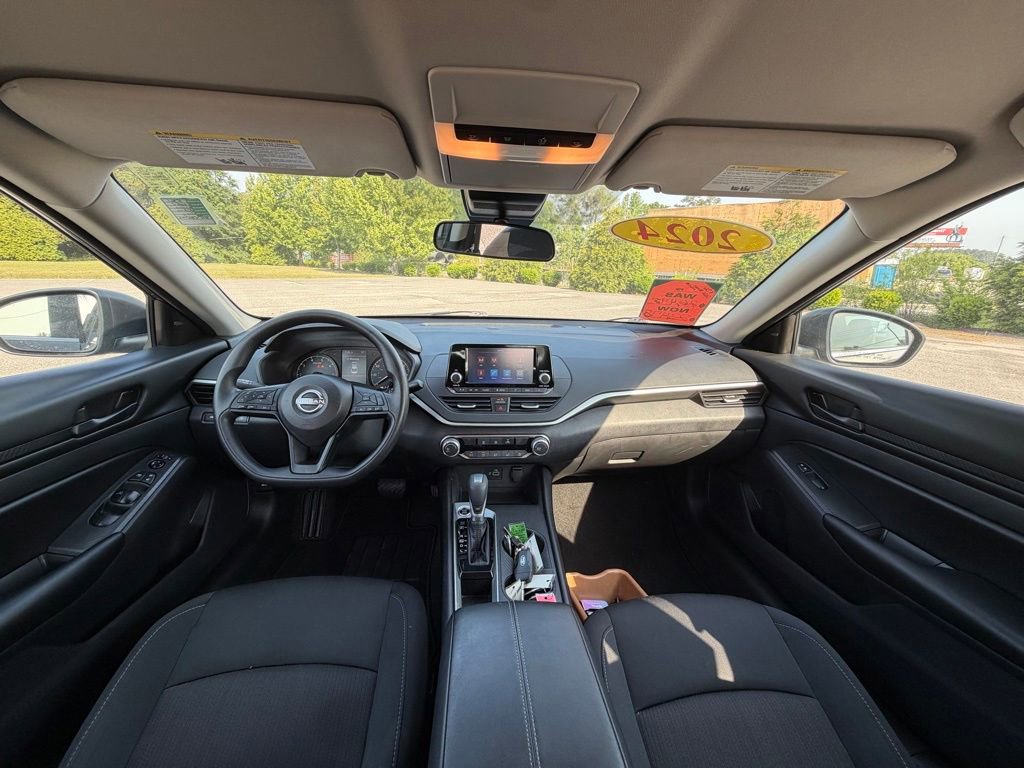 Certified 2024 Nissan Altima 2.5 S FWD image 24