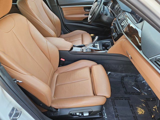 Used 2017 BMW 330e image 19