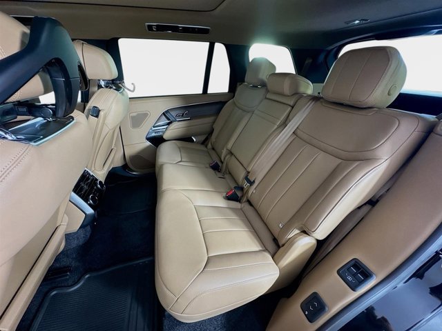 New 2026 Land Rover Range Rover Long Wheelbase SE image 24