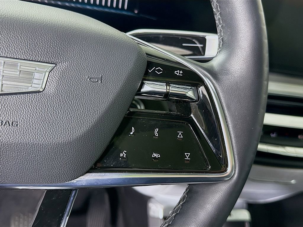Used 2024 Cadillac Lyriq Luxury AWD/4WD image 23