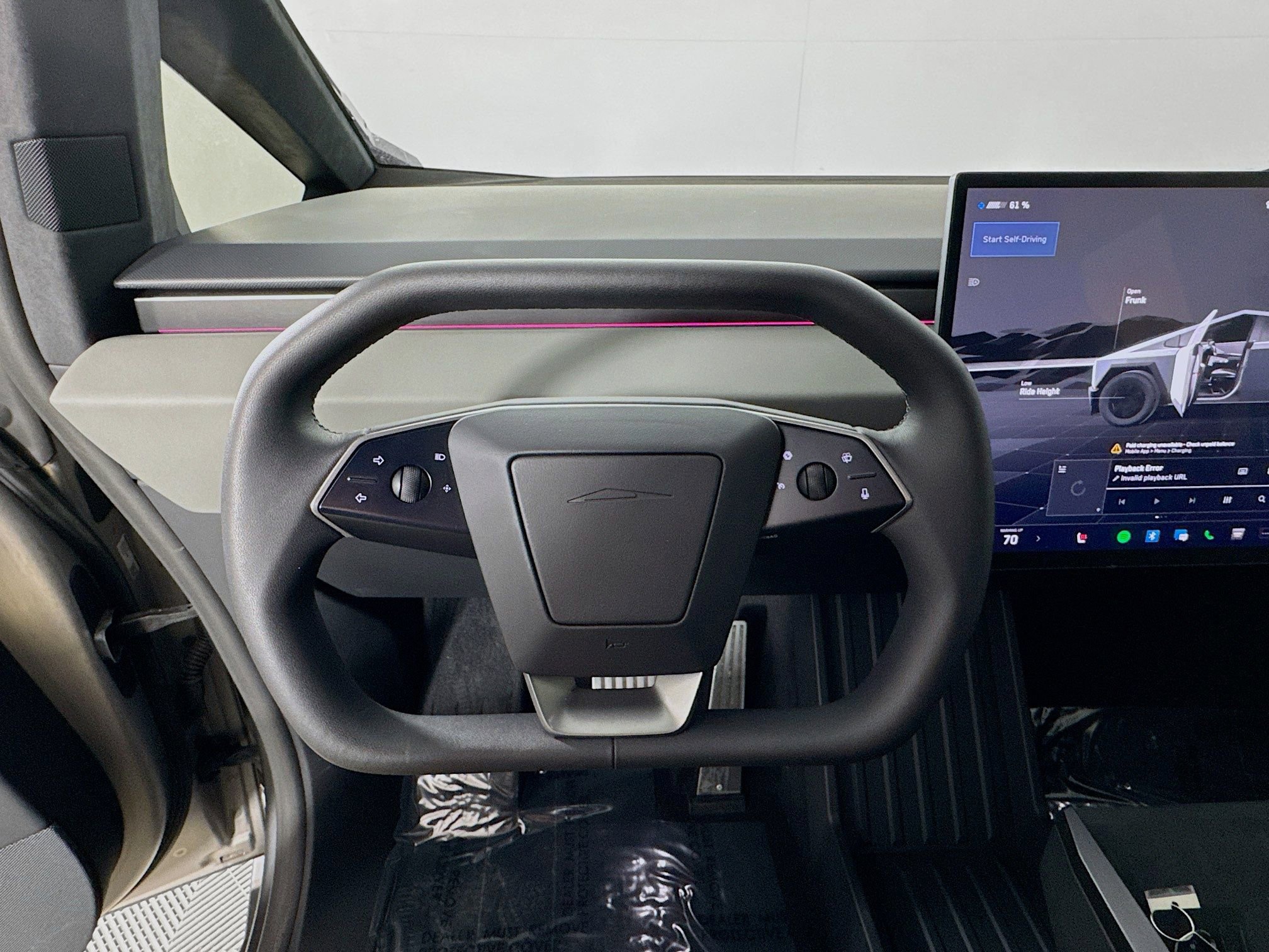 Used 2024 Tesla Cybertruck AWD Crew Cab image 13