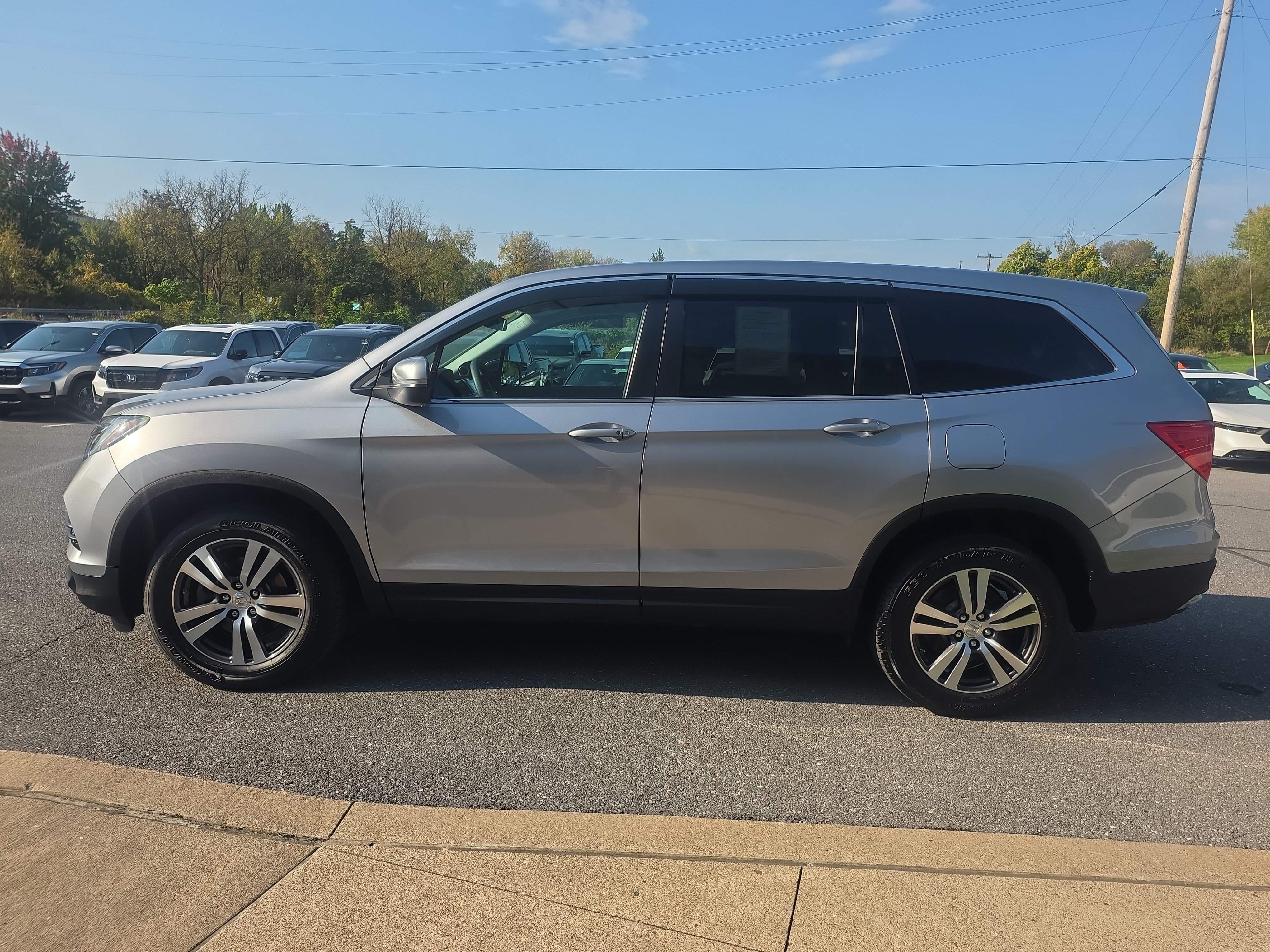 Used 2016 Honda Pilot EX image 8