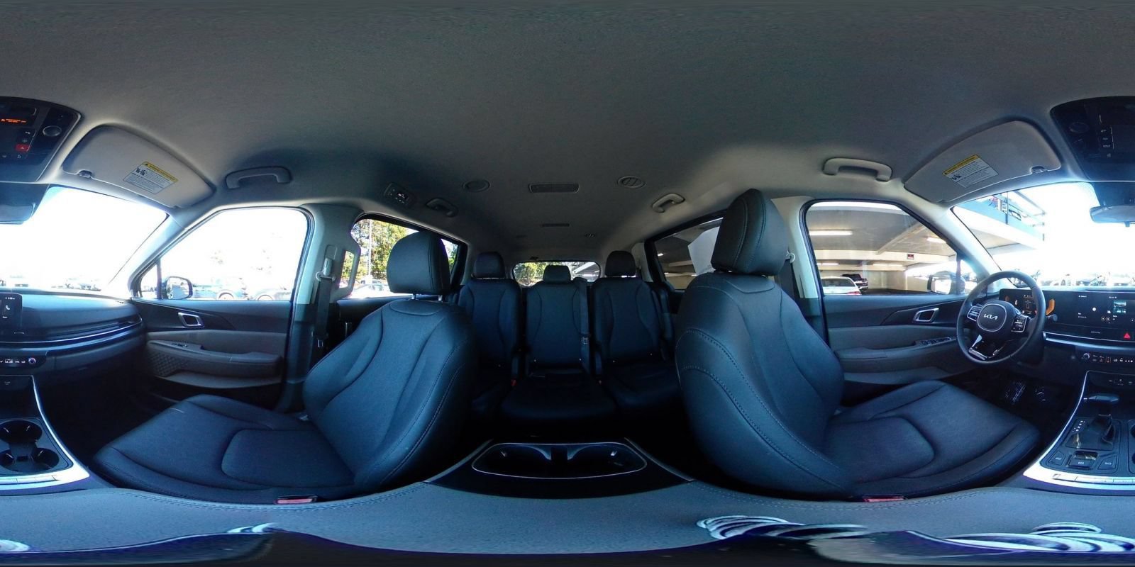 Used 2026 Kia Carnival FWD image 45