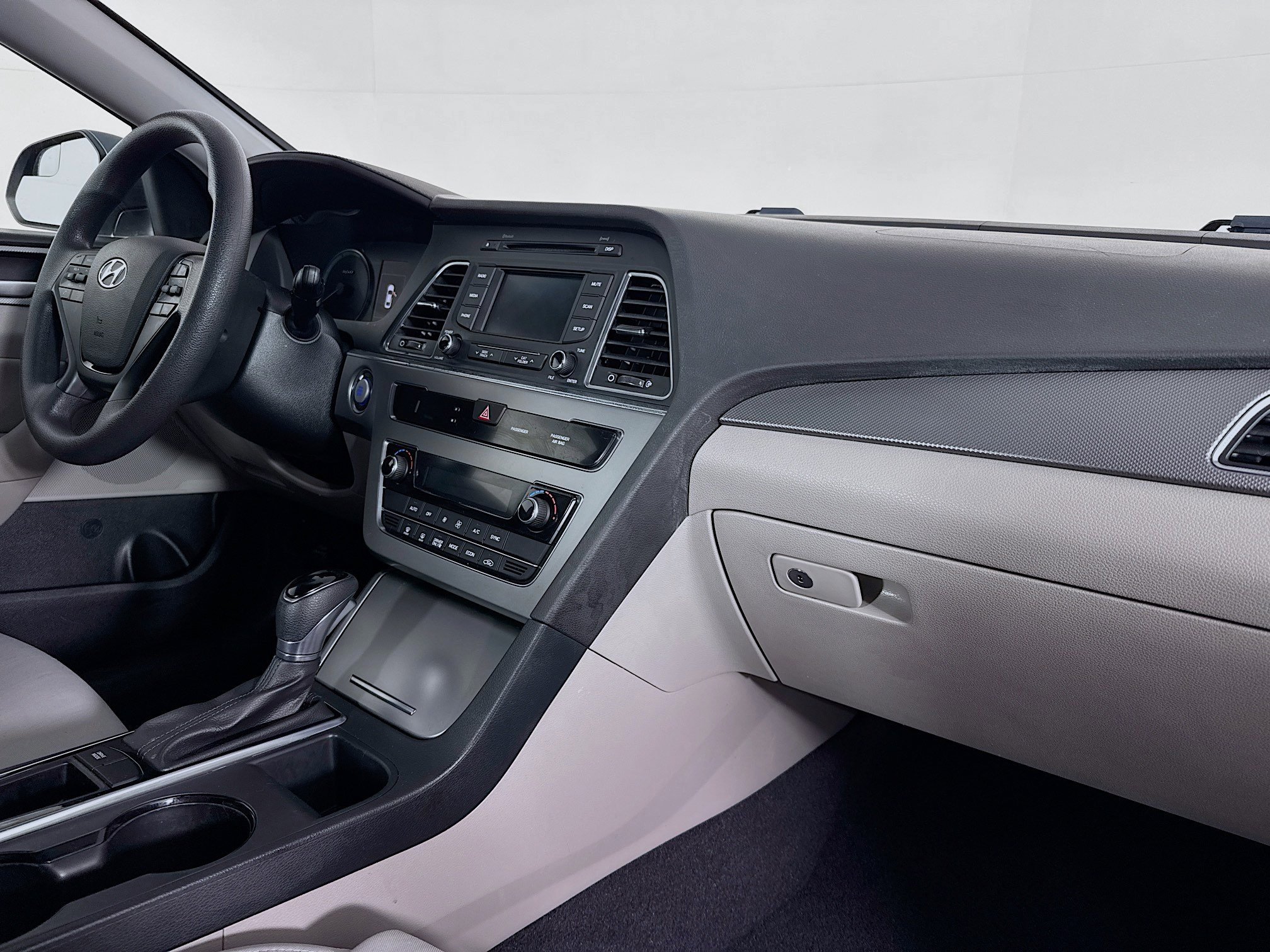 Used 2016 Hyundai Sonata SE image 29