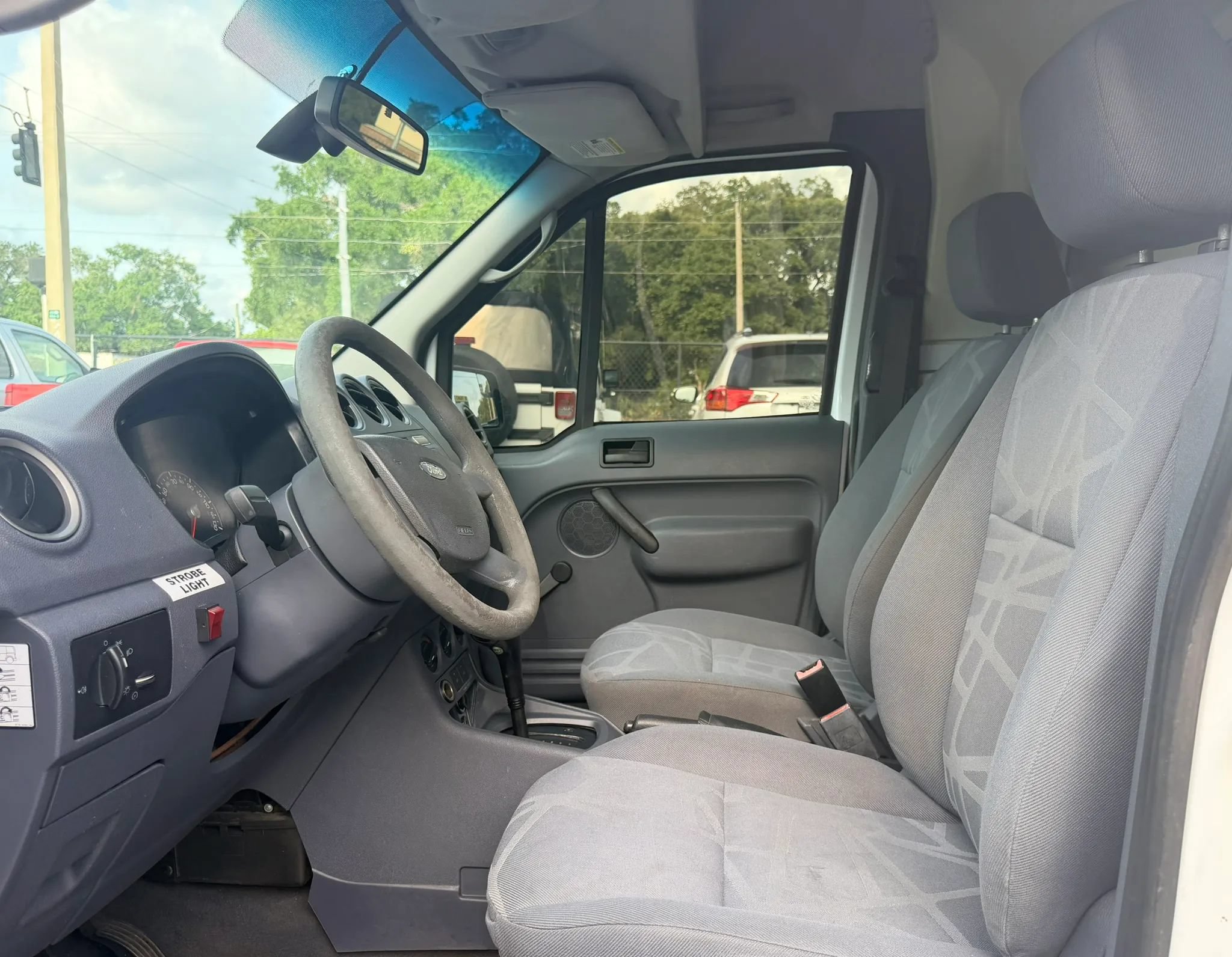 Used 2012 Ford Transit Connect XL FWD image 11