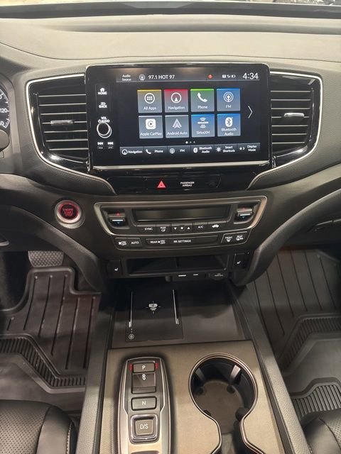 Used 2025 Honda Ridgeline TrailSport image 11