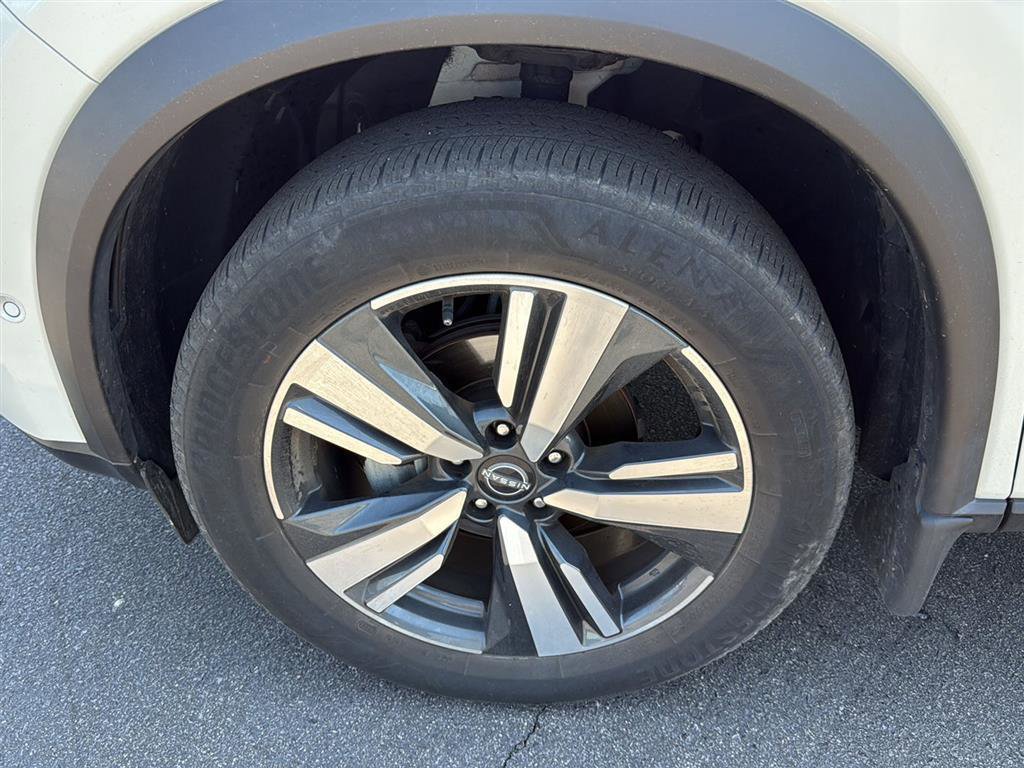 Certified 2023 Nissan Rogue SL w/ SL Premium Package FWD image 12