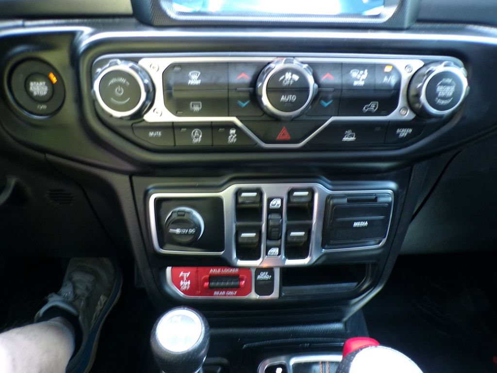 Used 2021 Jeep Gladiator Mojave AWD/4WD image 20