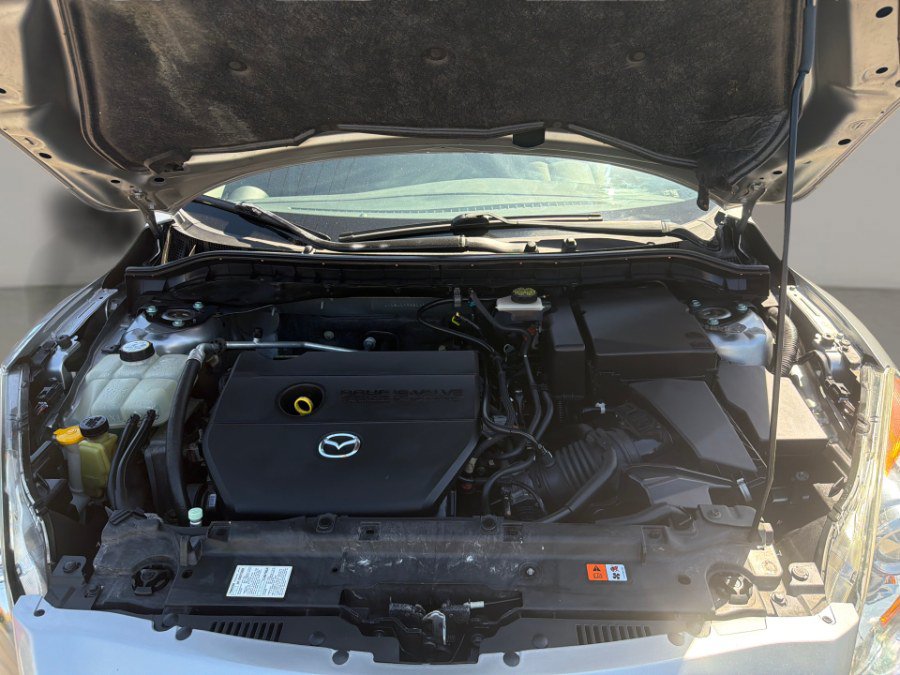 Used 2011 MAZDA MAZDA3 s Sport FWD image 25