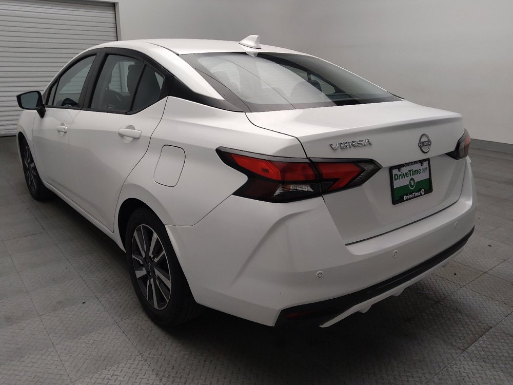 Used 2025 Nissan Versa SV FWD image 5