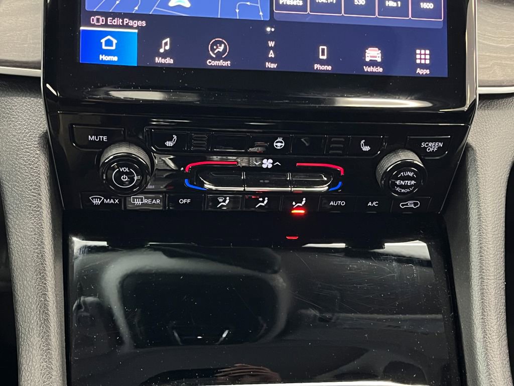 Used 2022 Jeep Grand Cherokee L Limited image 26