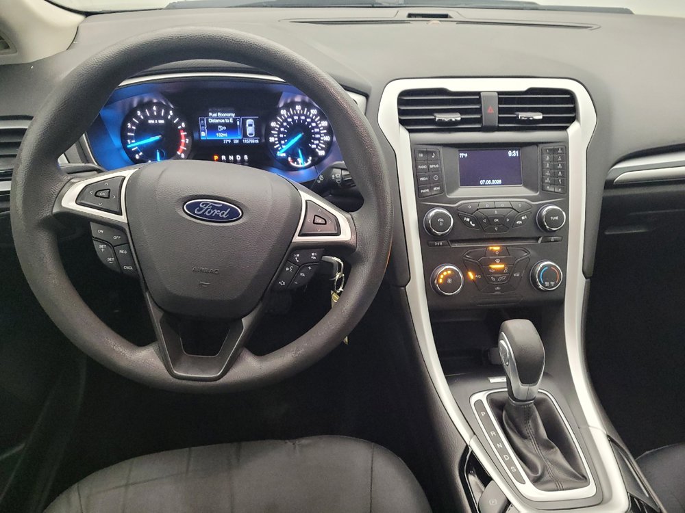 Used 2015 Ford Fusion SE FWD image 22
