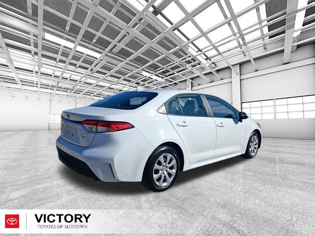 Certified 2025 Toyota Corolla LE image 3