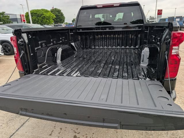 Certified 2025 Chevrolet Silverado 1500 Custom image 27