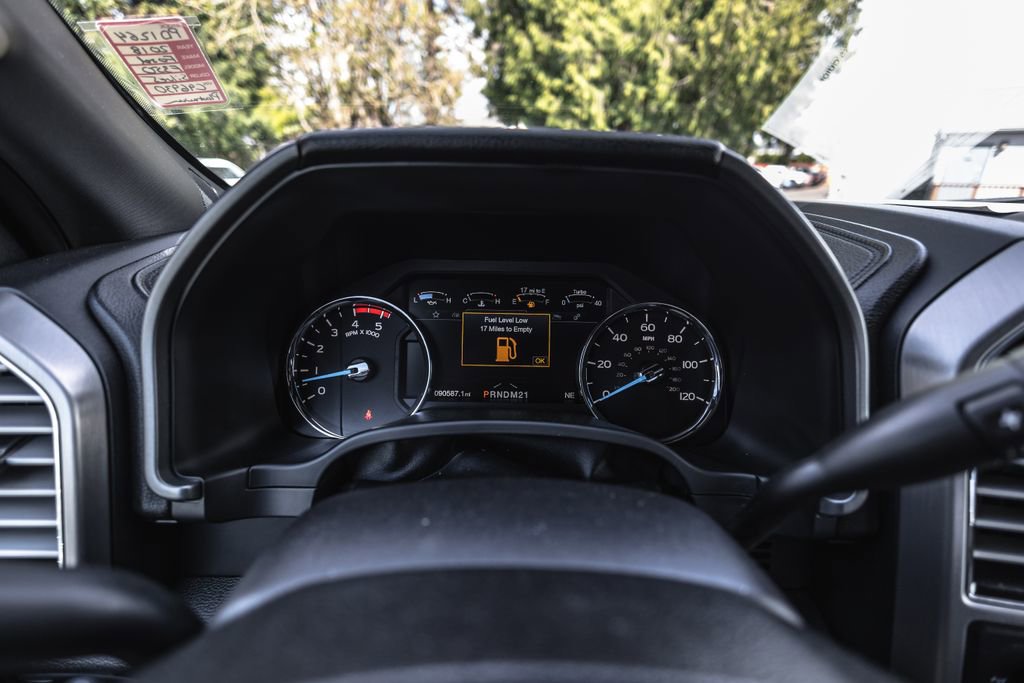 Used 2018 Ford F350 Platinum w/ Platinum Ultimate Package AWD/4WD image 15