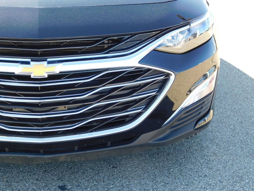 Used 2022 Chevrolet Malibu LS image 9