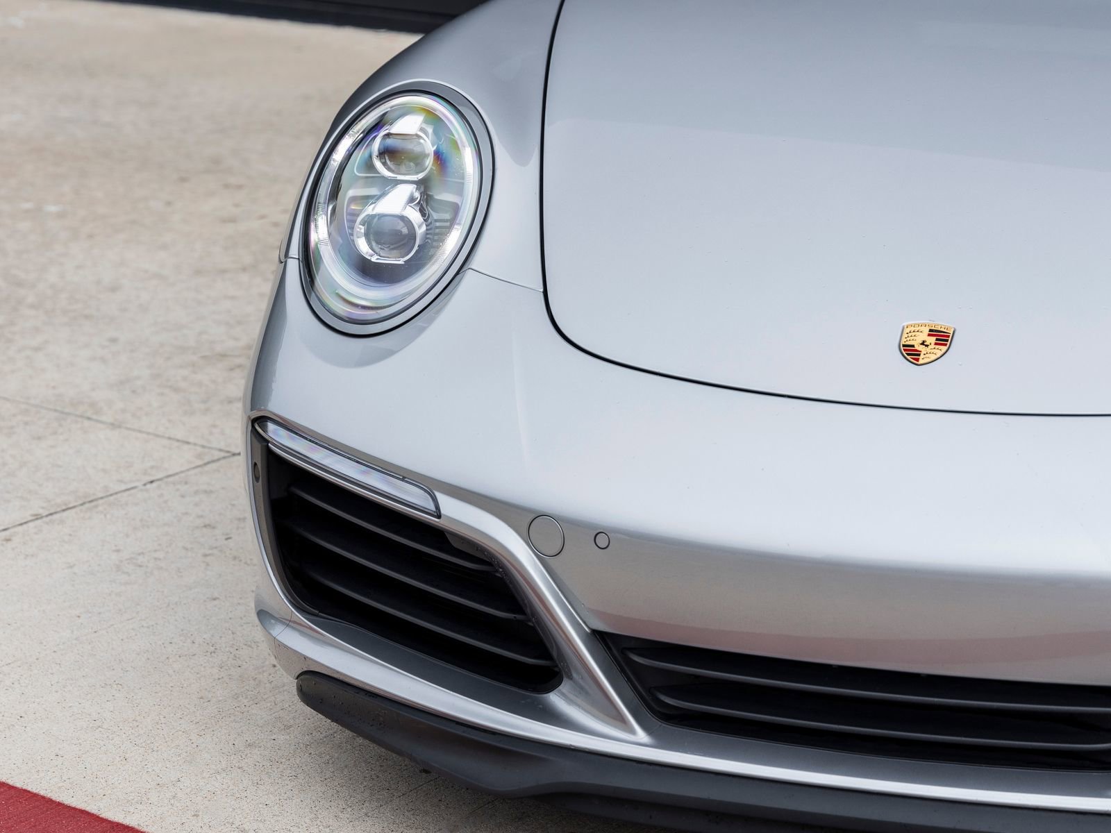 Certified 2018 Porsche 911 Carrera 4S AWD/4WD image 19