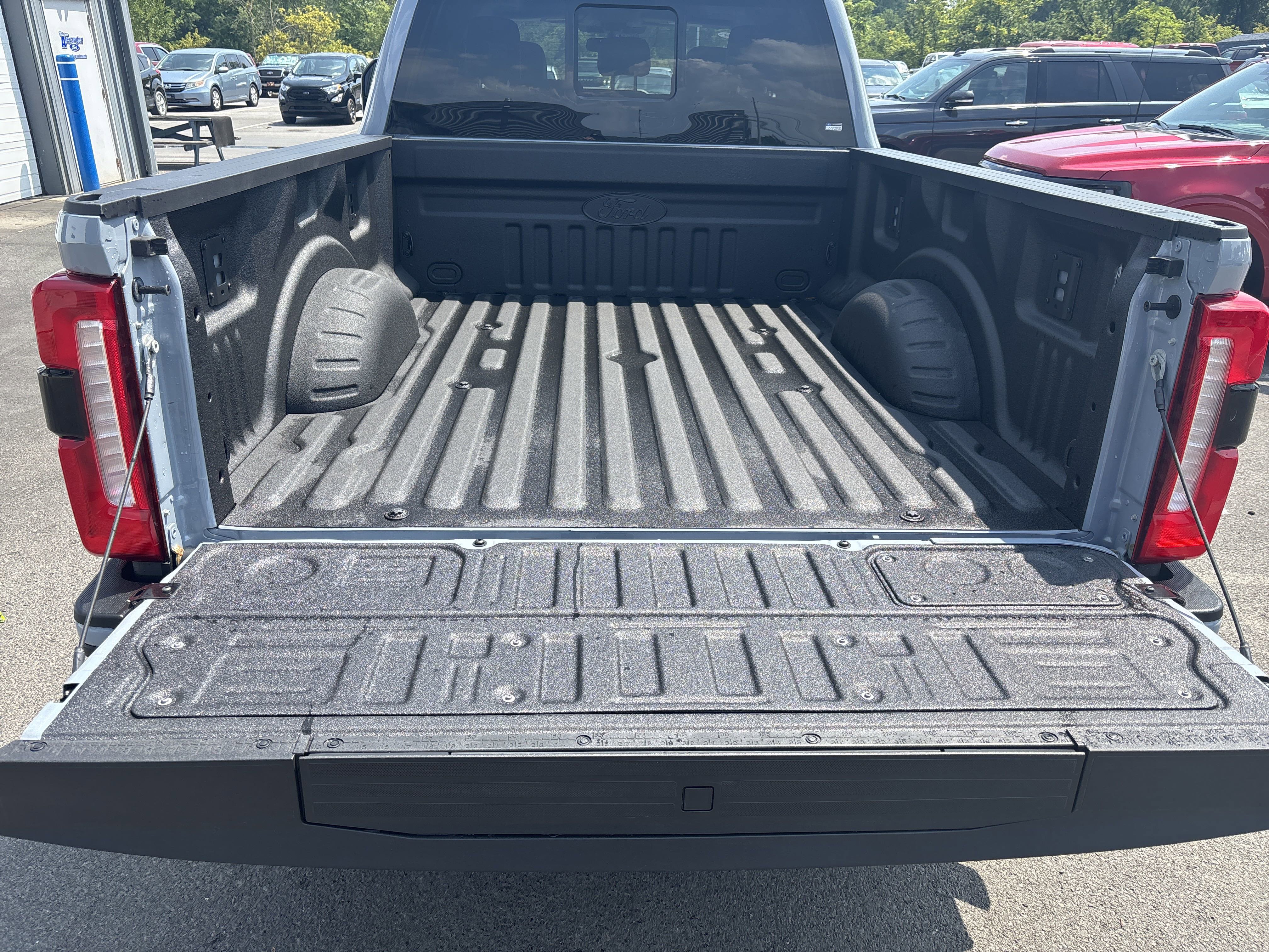 New 2025 Ford F250 Lariat w/ Lariat Ultimate Package image 5