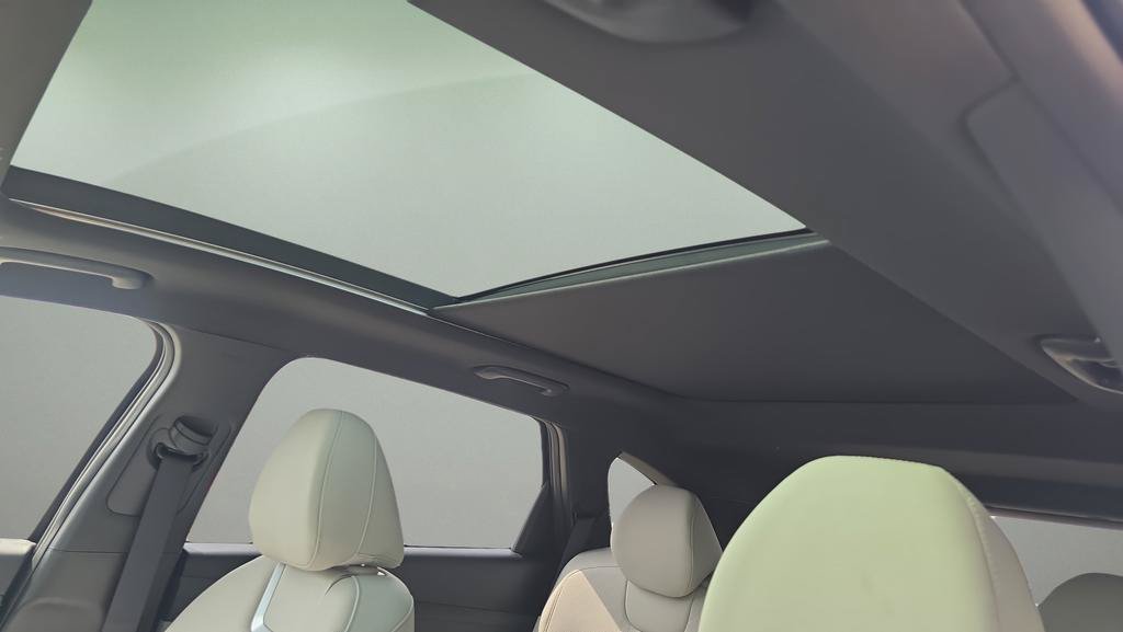 New 2026 Hyundai Tucson Limited FWD image 15