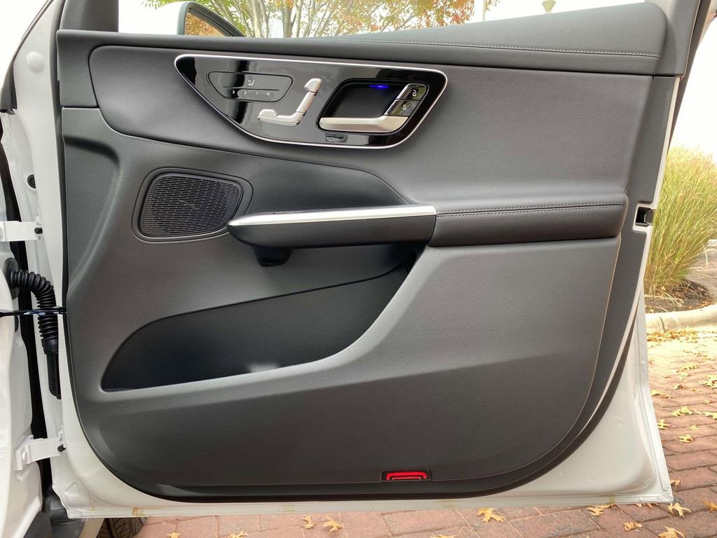 Certified 2025 Mercedes-Benz GLC 300 4MATIC image 10