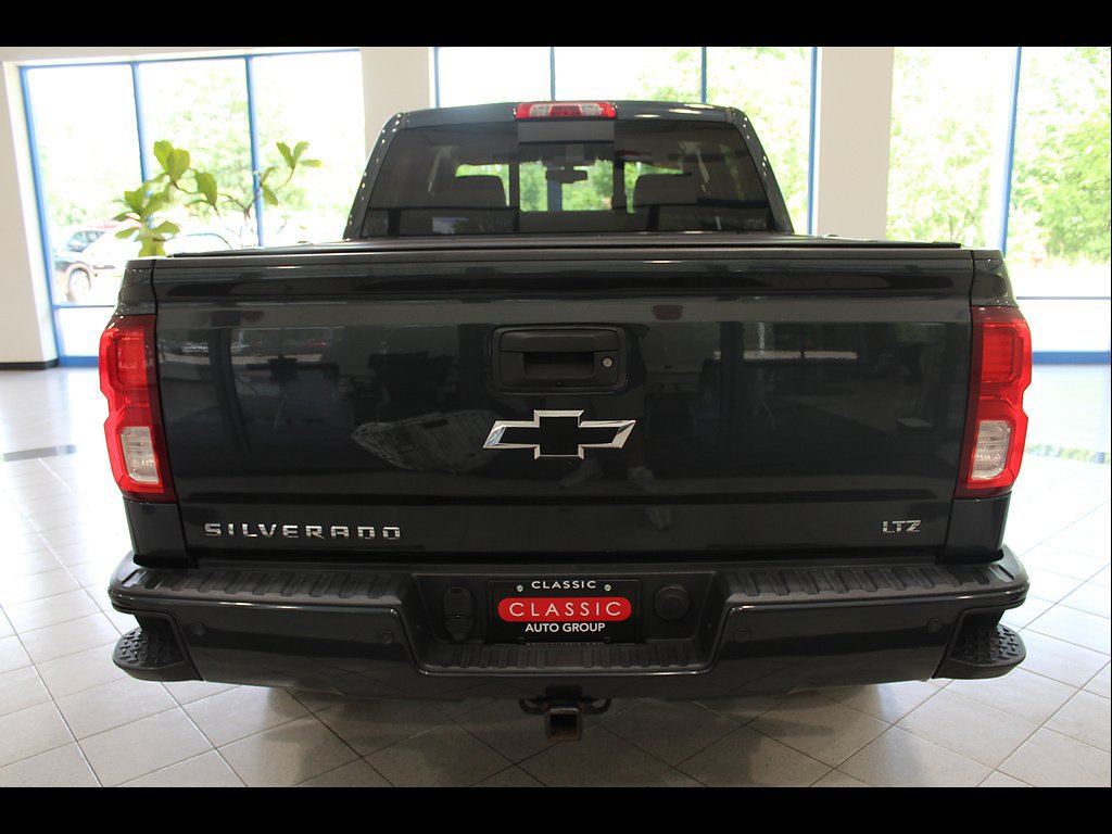 Used 2017 Chevrolet Silverado 1500 LTZ Z71 w/ LTZ Plus Package AWD/4WD image 6