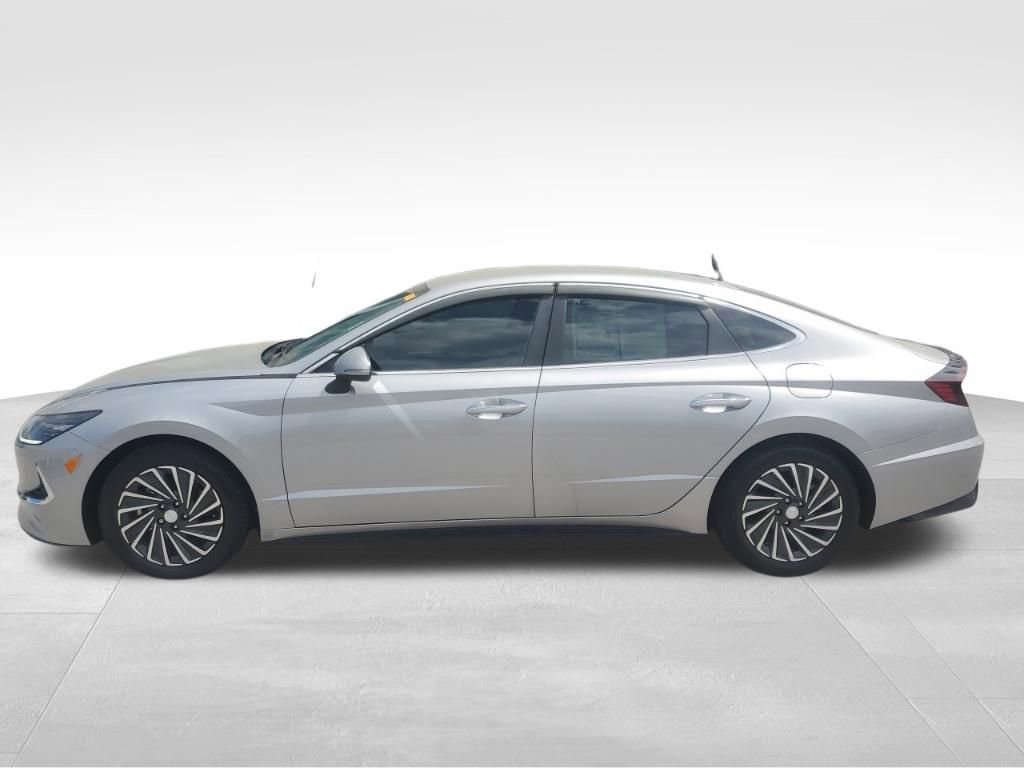 Used 2023 Hyundai Sonata SEL image 2