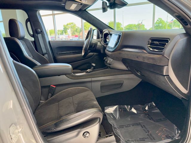 Used 2023 Dodge Durango R/T w/ Hemi Orange Plus Package AWD/4WD image 8