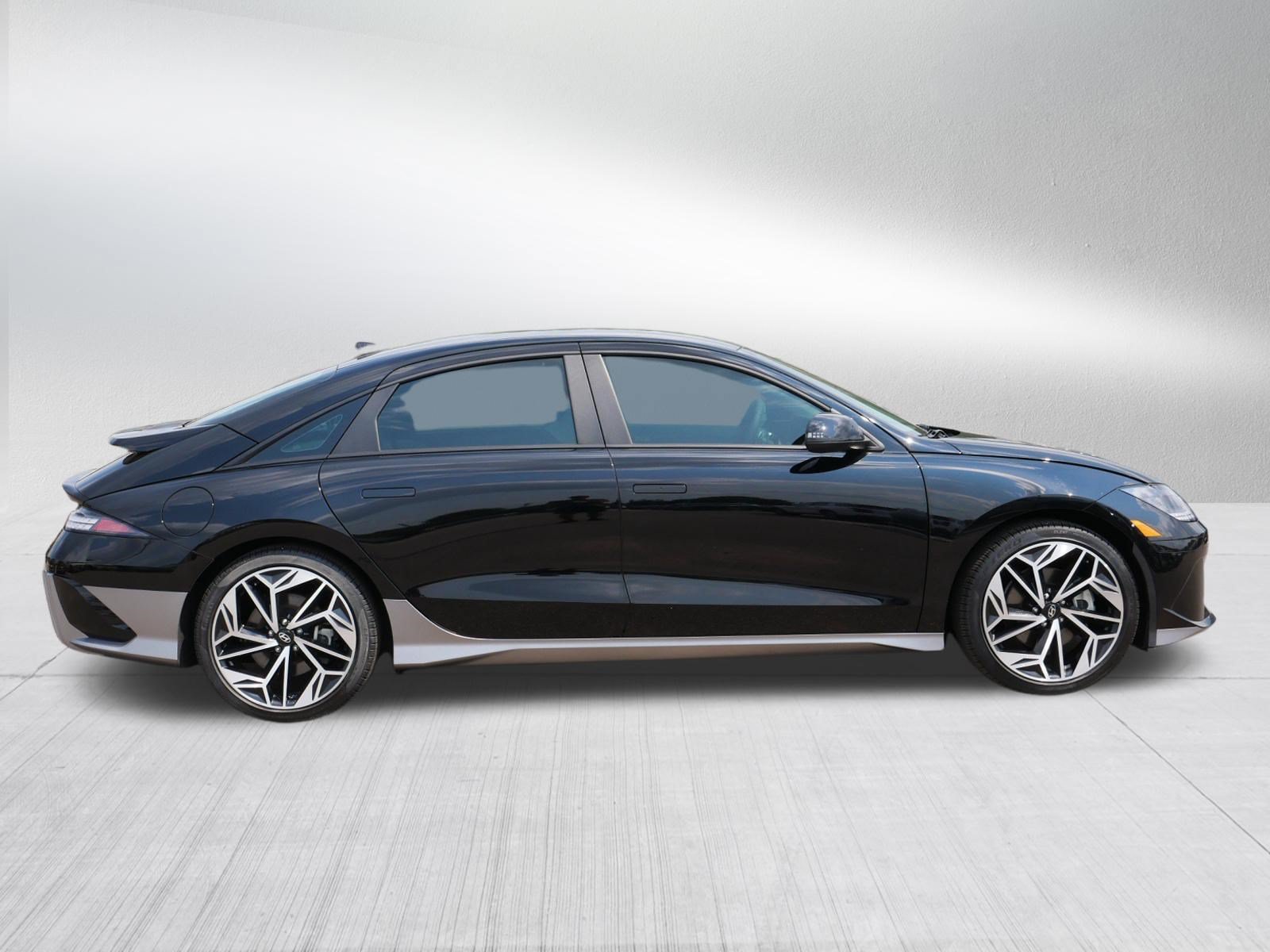 Certified 2023 Hyundai Ioniq 6 SEL RWD image 8
