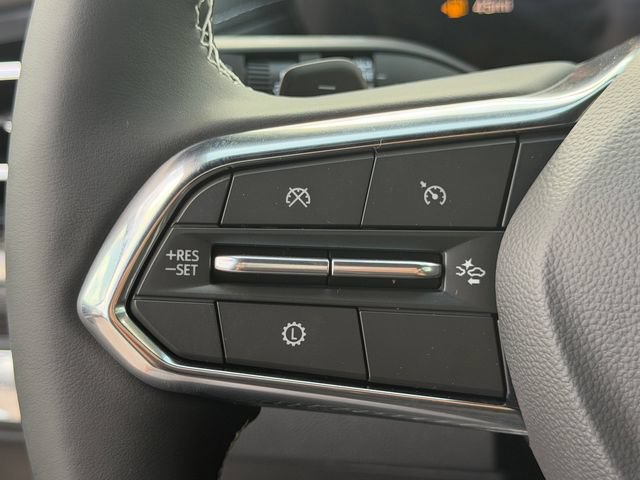 New 2026 Chevrolet Traverse LT w/ Midnight/Sport Edition FWD image 25