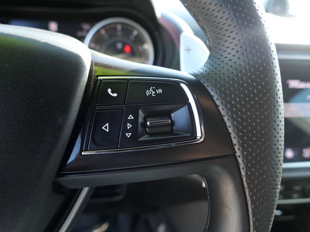 Used 2024 Maserati Levante GT Ultima image 15