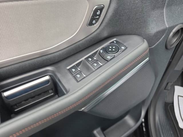 Used 2025 Ford Expedition Active image 15