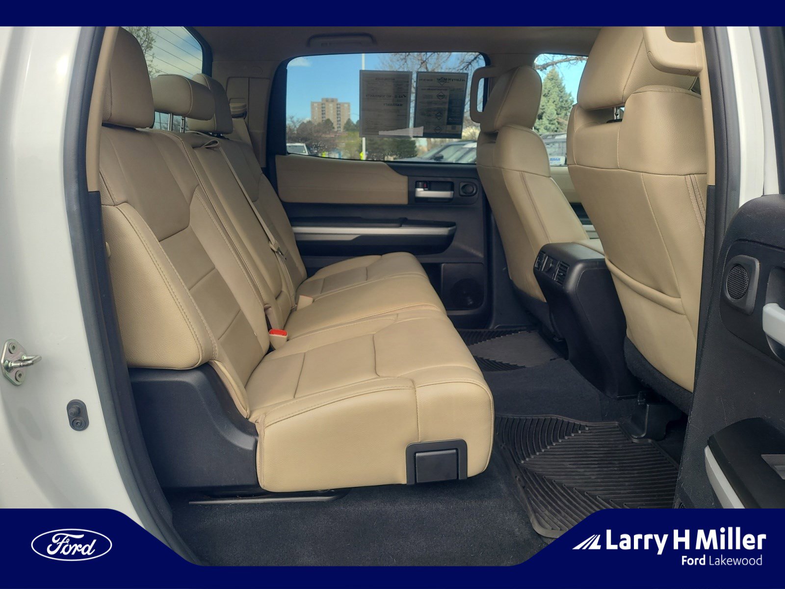 Used 2014 Toyota Tundra Limited w/ Limited Premium Package image 18