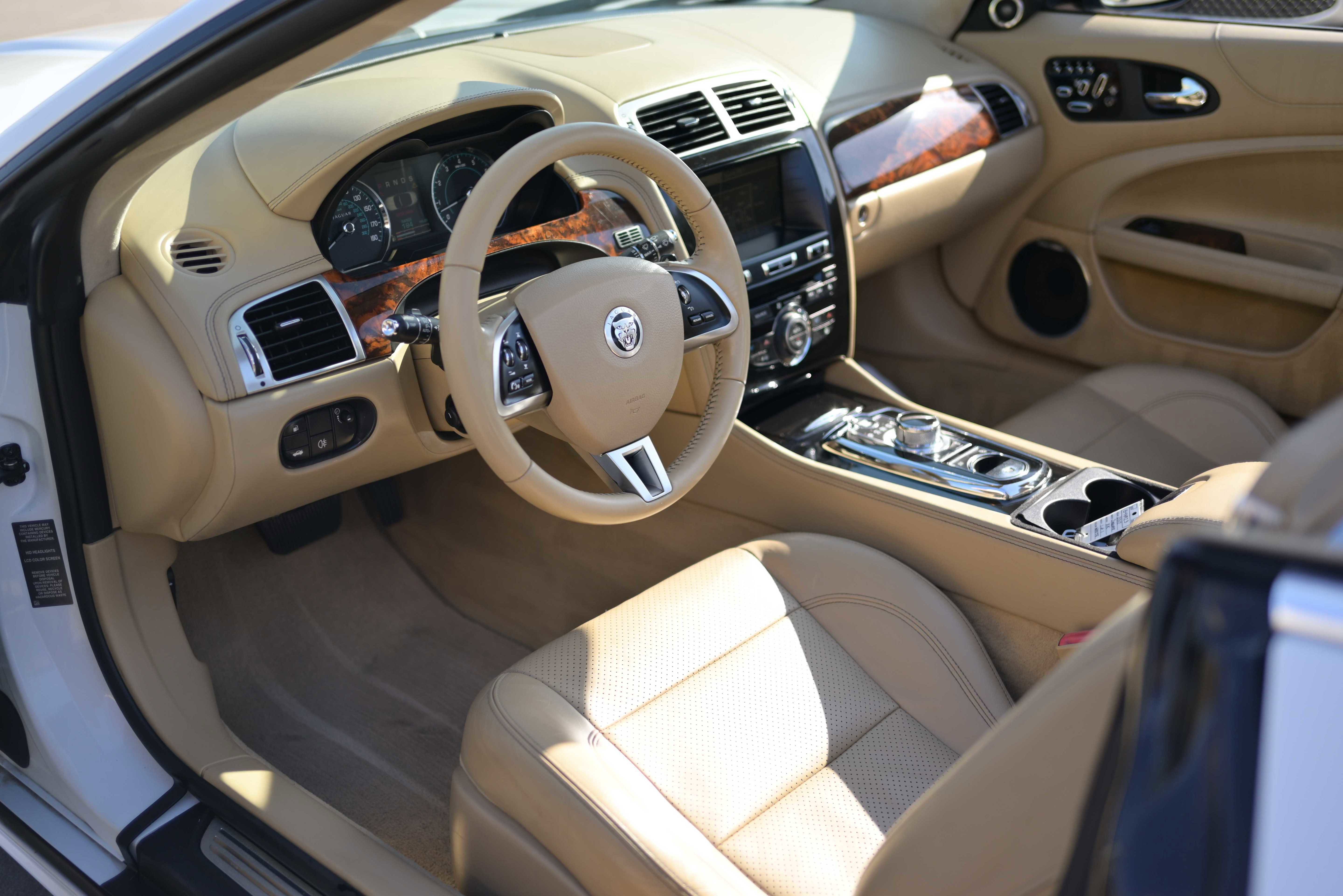 Used 2012 Jaguar XK Convertible image 12