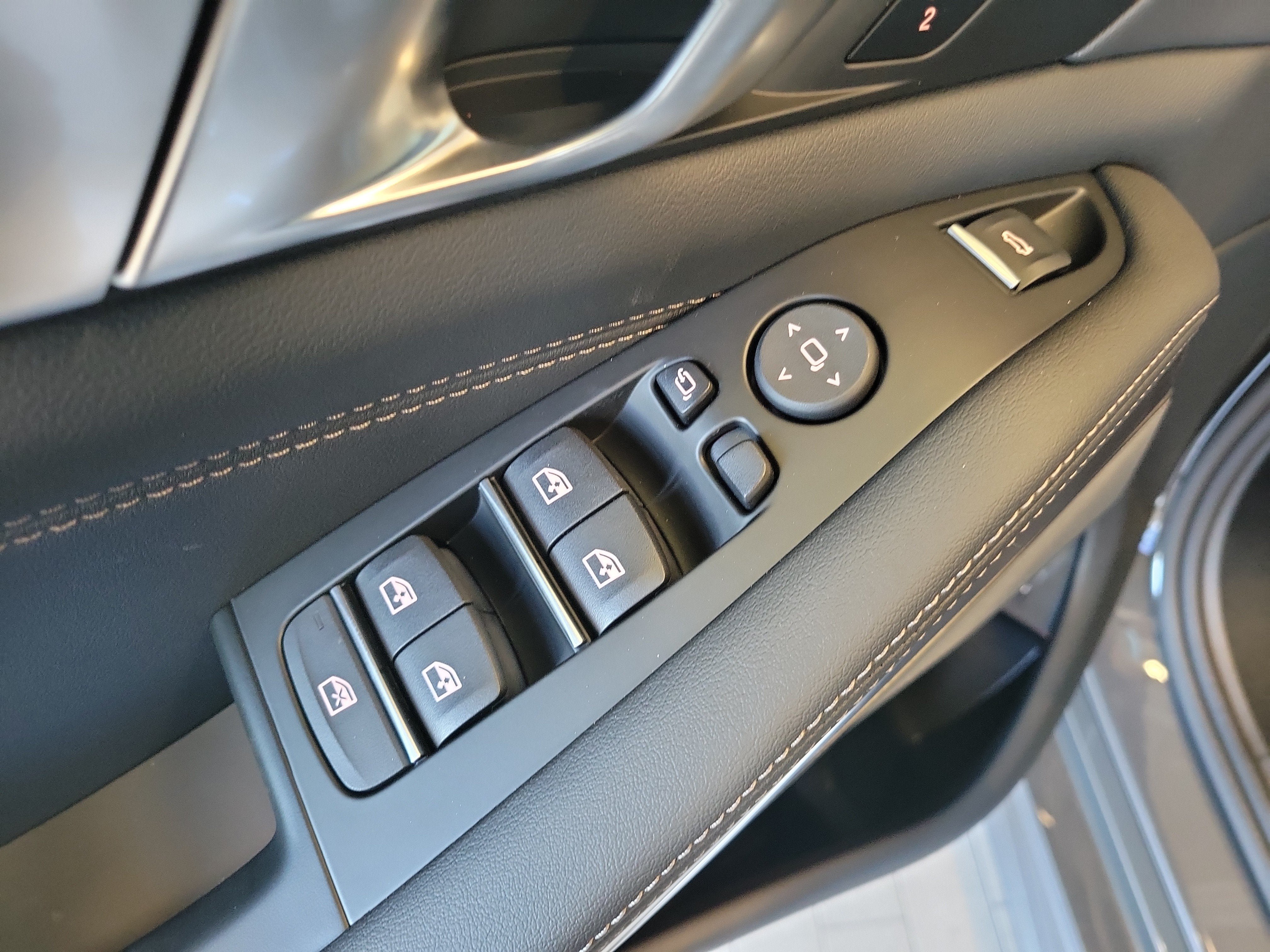 New 2026 BMW X5 xDrive50e w/ Executive Package AWD/4WD image 18