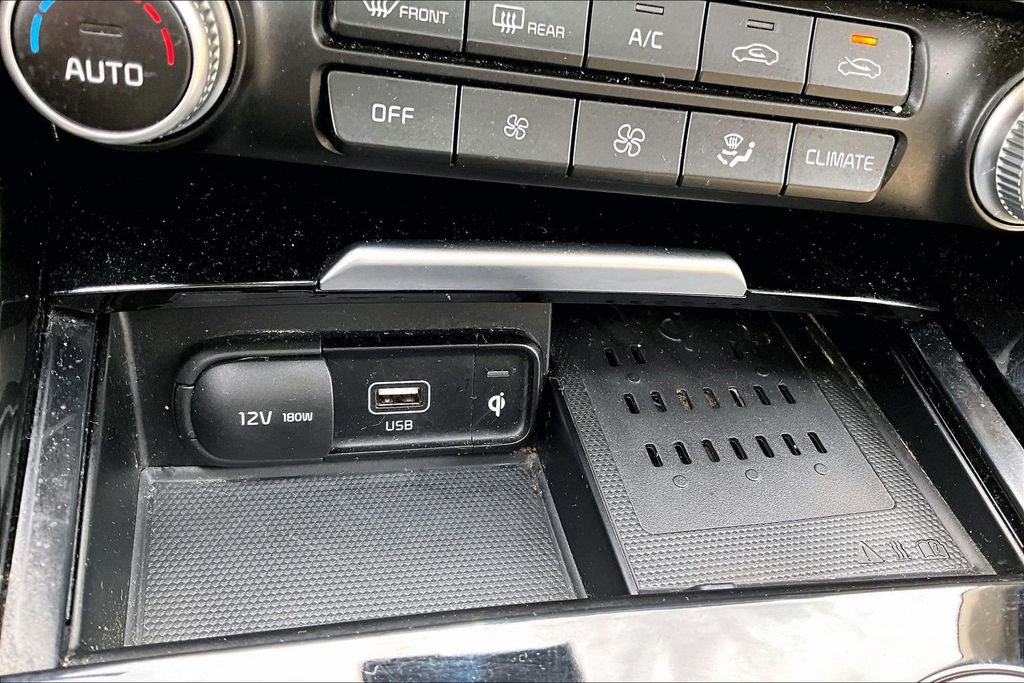 Used 2022 Kia Stinger GT-Line w/ Sun & Sound Package AWD/4WD image 15
