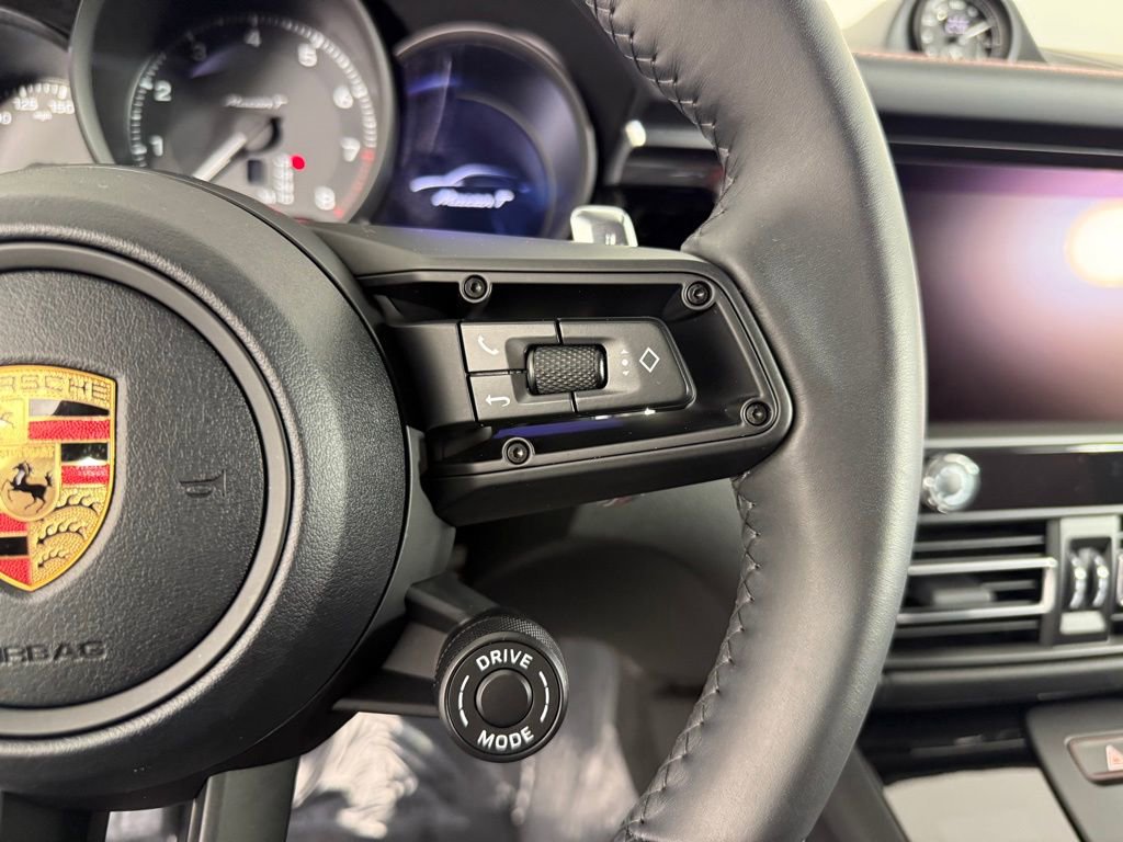 Certified 2026 Porsche Macan Turbo image 29